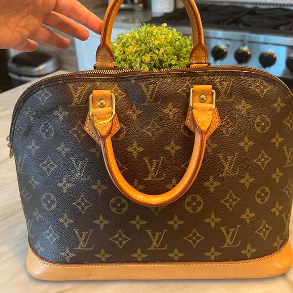 Authentic Louis Vuitton Monogram Alma PM made in France October 1994 - Picture 2 of 12